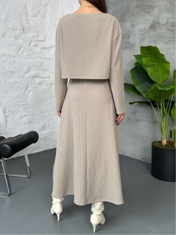 Loose pullover top and dress two-piece set